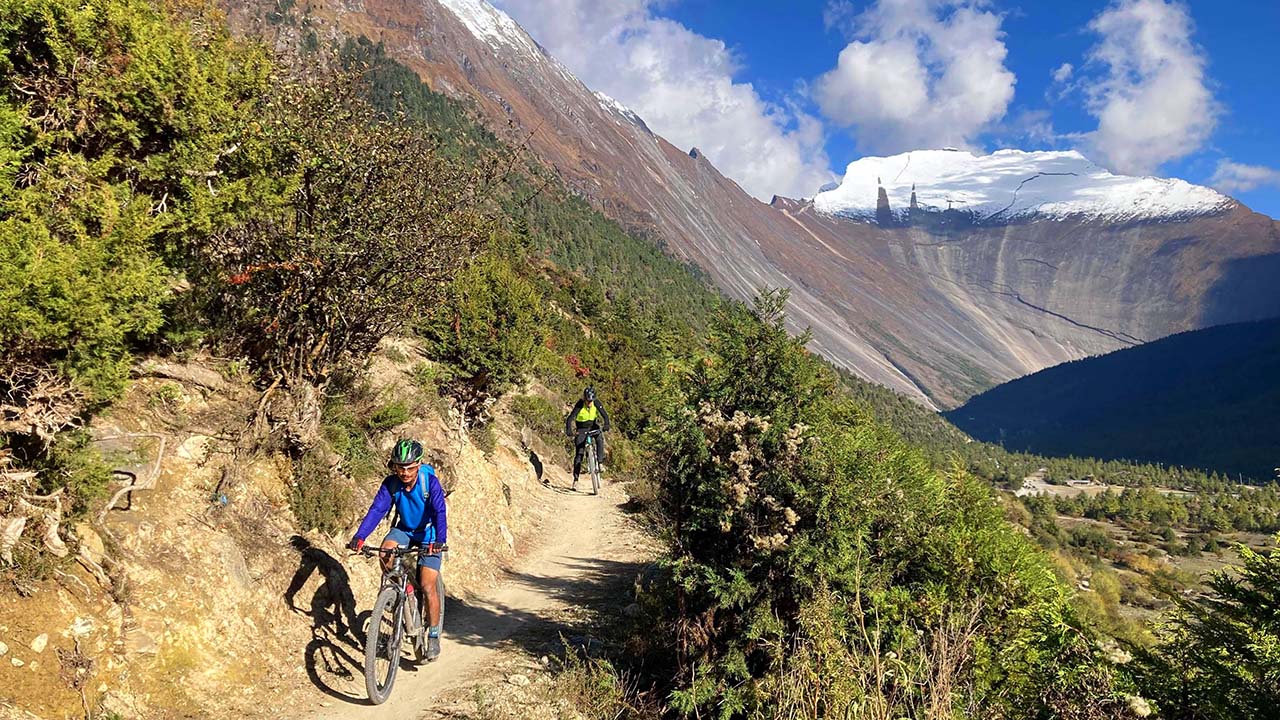 Bikers are heading towards Upper Pisang of Manang in the Annapurna Himalayan range.